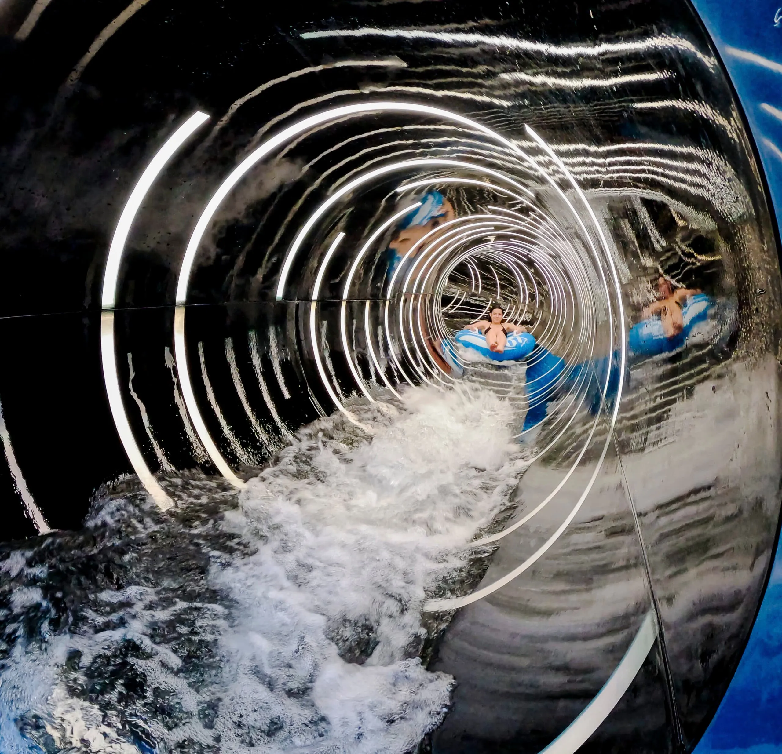 Les jeux d'eau nocturnes de l'Aquascope