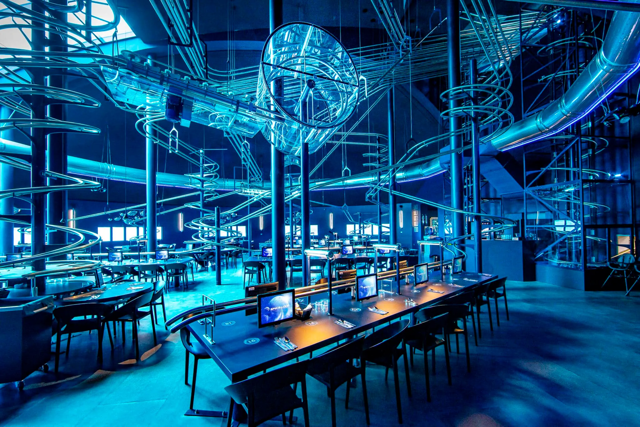 Le restaurant Space Loop et son décor spatial